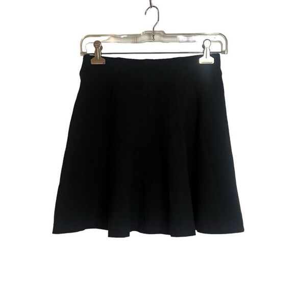 3 for $30! Loft black short skirt. Size xsp - Picture 4 of 6